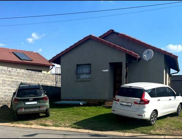 2 BEDROOM HOUSE FOR SALE IN BLOUBOSRAND
